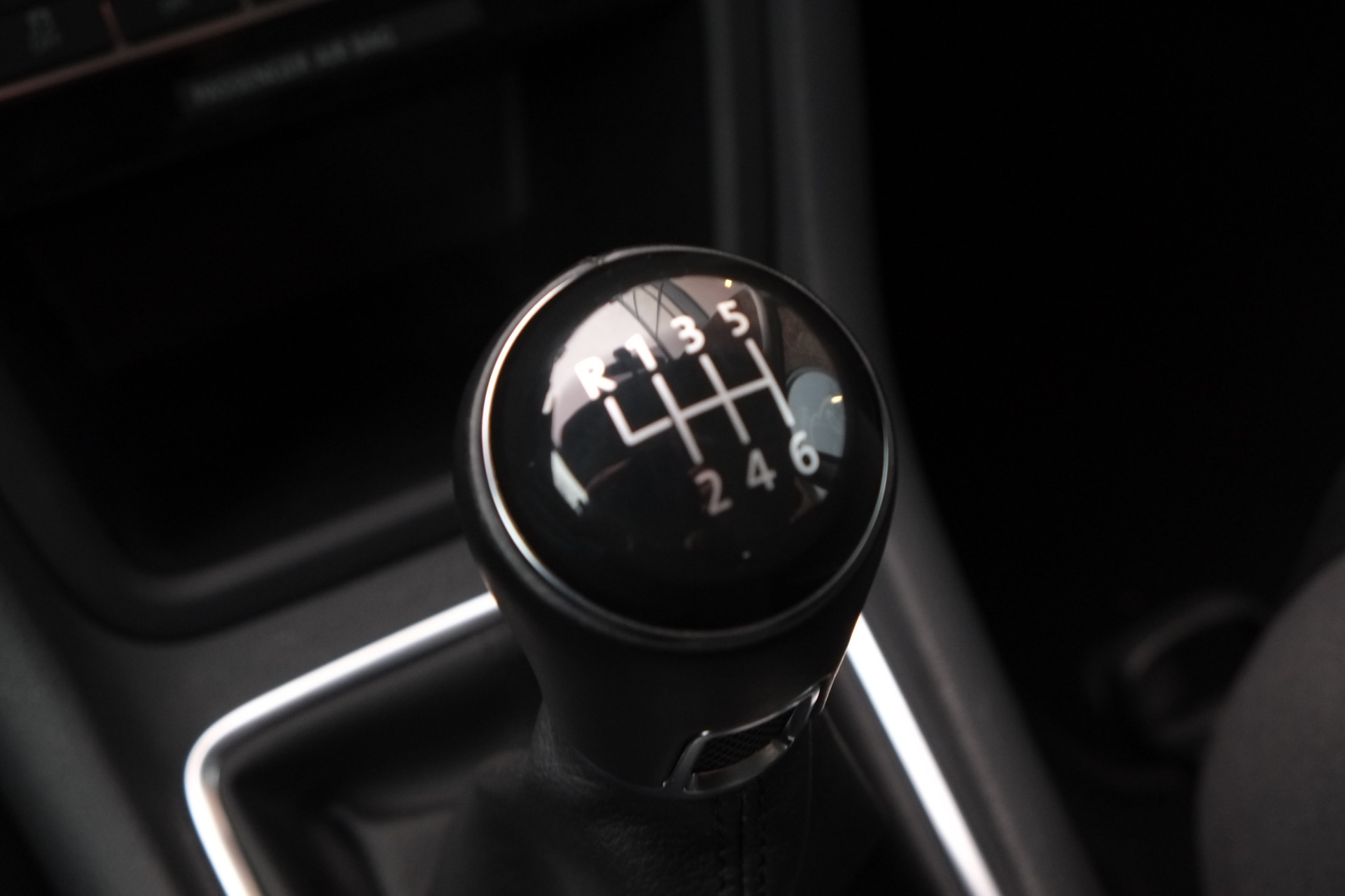 45611284-23.jpg